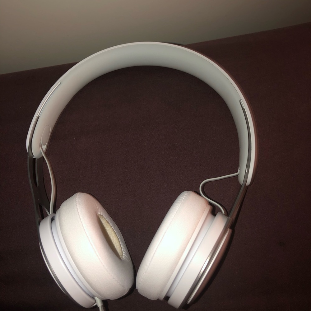 White beats EP - Picture 4 of 10